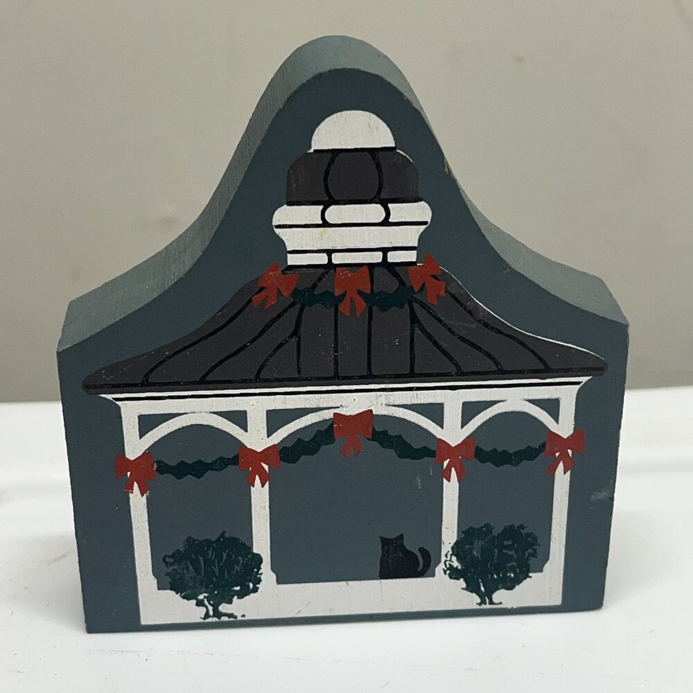 Vintage 1985 The Cats' Meow Village Bandstand Wood Shelf Sitter Building Gazebo